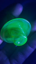 Load image into Gallery viewer, Ion UV Green Retticello Stopper
